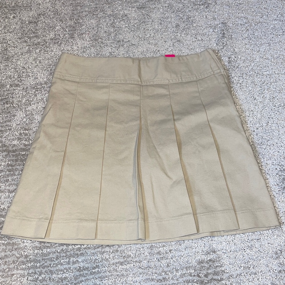 The Children’s Place Girls’ Pleated Uniform Skort Skirt in Bisquit Size 6X/7